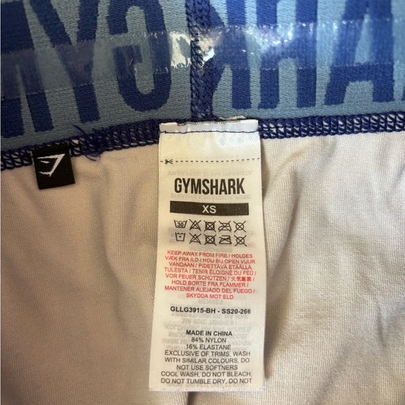 Gymshark Workout Set - Picture 2 of 3